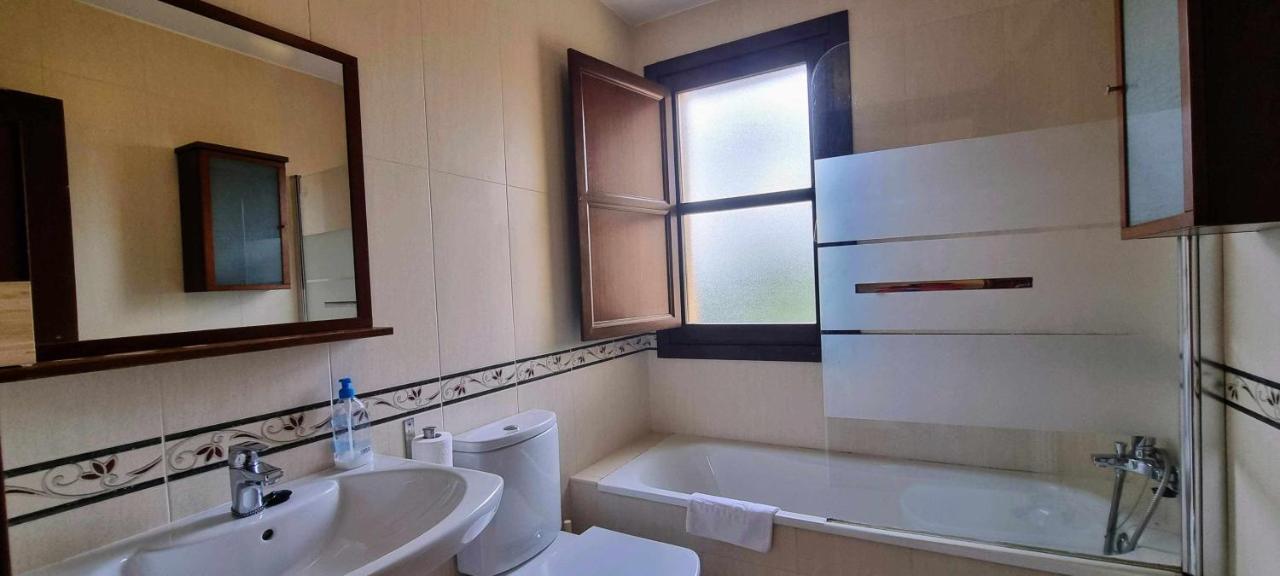 Vivienda Vacacional Villa Maruja Andrin Bagian luar foto